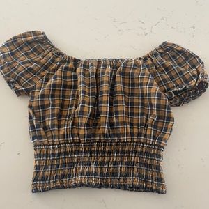 Aeropostale off the shoulder top, brand new never worn still has tags on it!